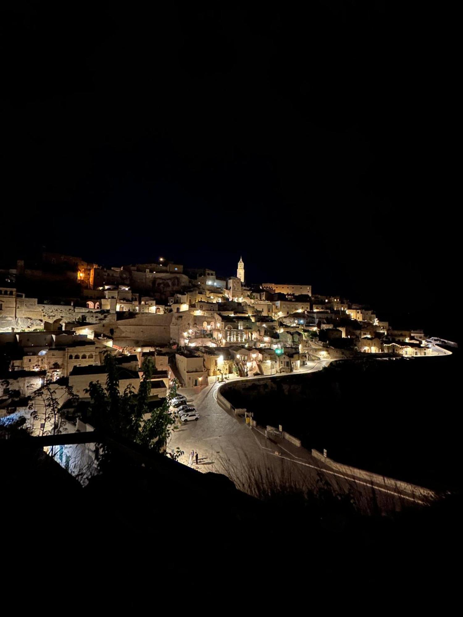 Dimora In Pieno Centro Apartment Matera Luaran gambar